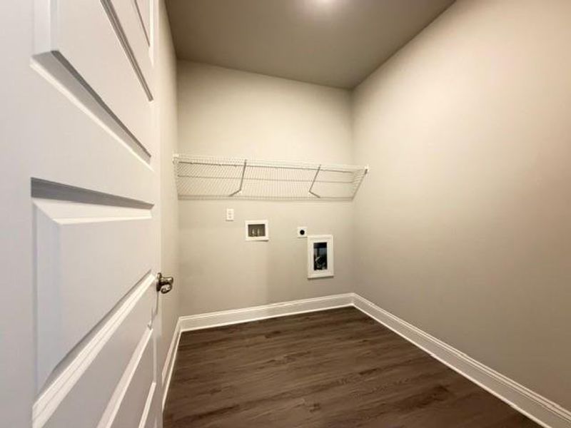 Spacious, unfurnished interior of a new home in Tuscany Hills, Douglasville (Image 19).