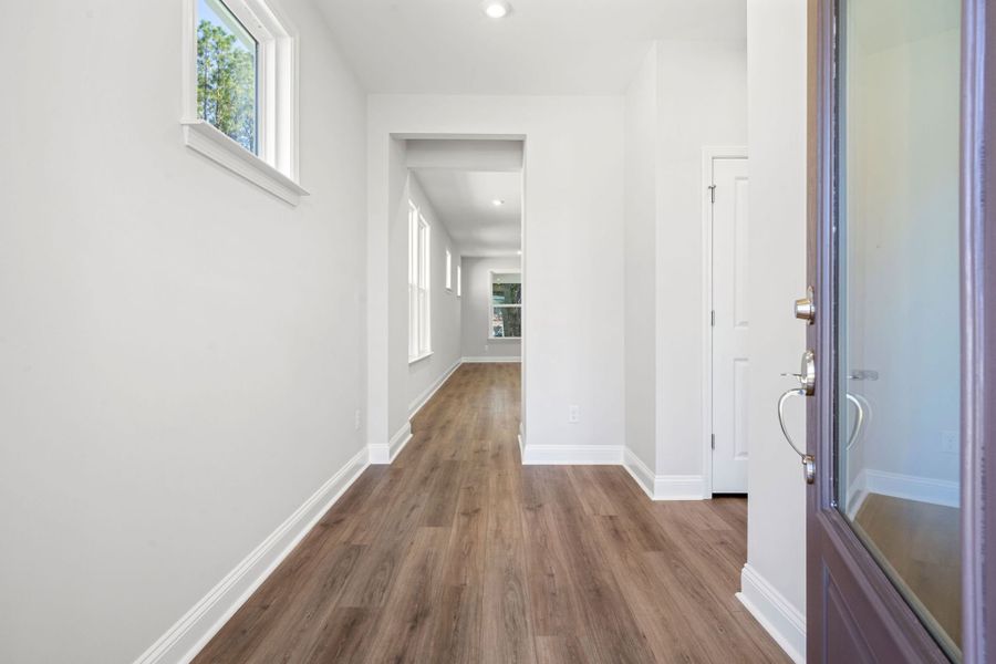 Spacious, unfurnished interior of a new home in Sun City Hilton Head, Bluffton (Image 13).