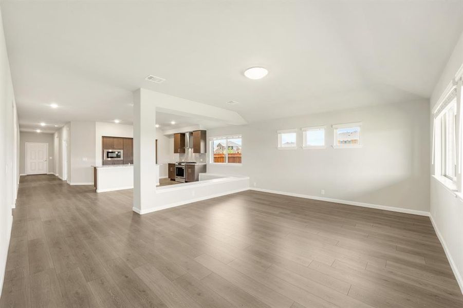 Spacious, unfurnished interior of a new home in Heartland Elements, Crandall (Image 19). Spacious, unfurnished interior of a new home in Heartland Elements, Crandall (Image 19).