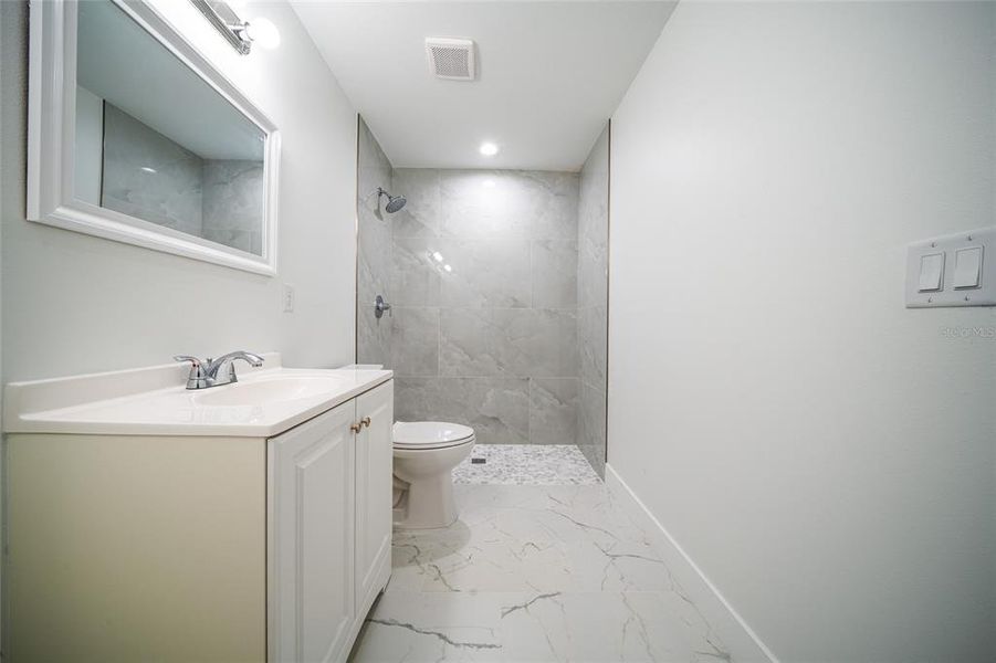 Furnished interior view inside a new home in , Port Charlotte (Image 5).