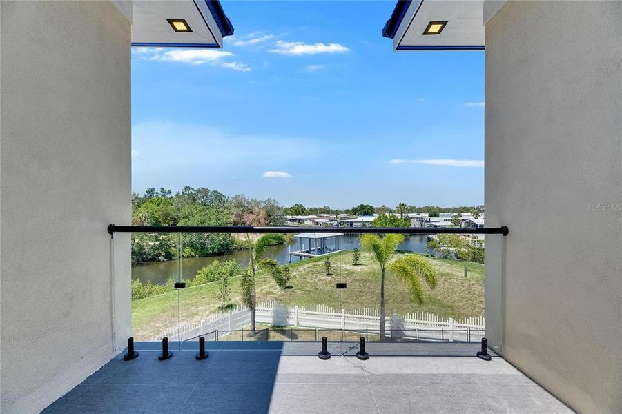 Furnished interior view inside a new home in , Apollo Beach (Image 11).