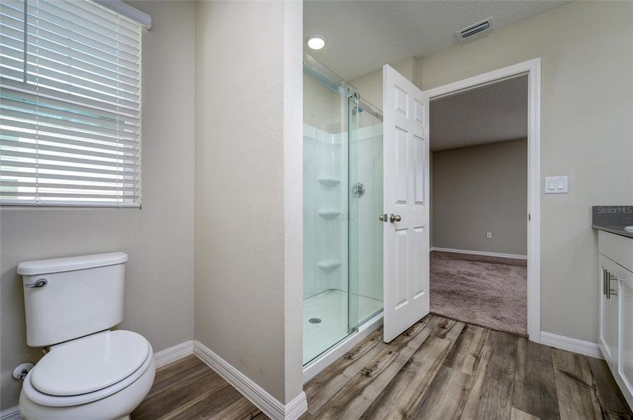 Image 27 of a home in Pasadena Point. Image 27 of a home in Pasadena Point.