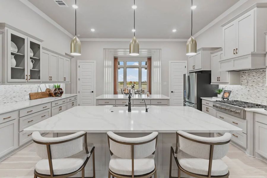 Furnished interior view inside a new home in Lakeway Estates, Waxahachie (Image 13).