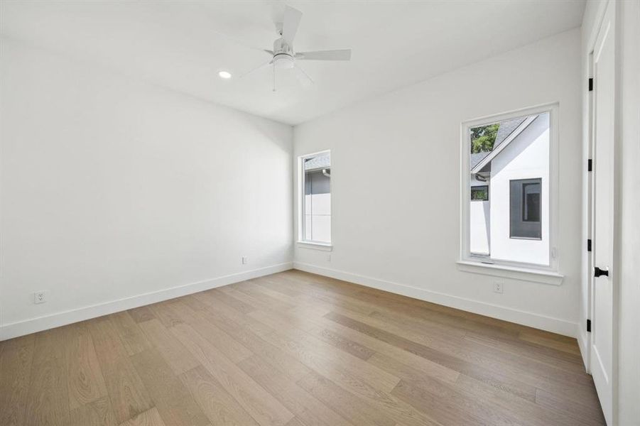 Spacious, unfurnished interior of a new home in , Dallas (Image 20).