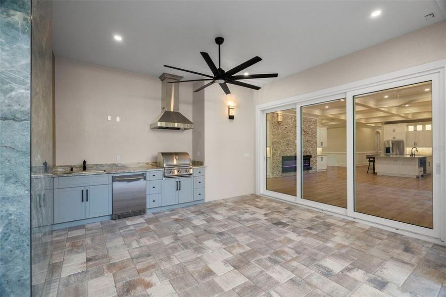 Spacious, unfurnished interior of a new home in , Safety Harbor (Image 26).