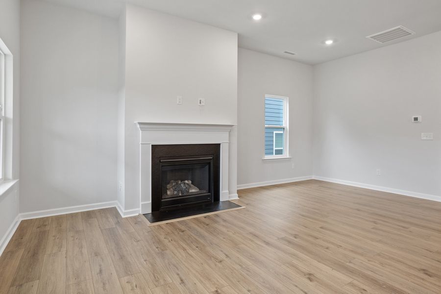 Spacious, unfurnished interior of a new home in Ovation at Sweetbrier, Durham (Image 29).