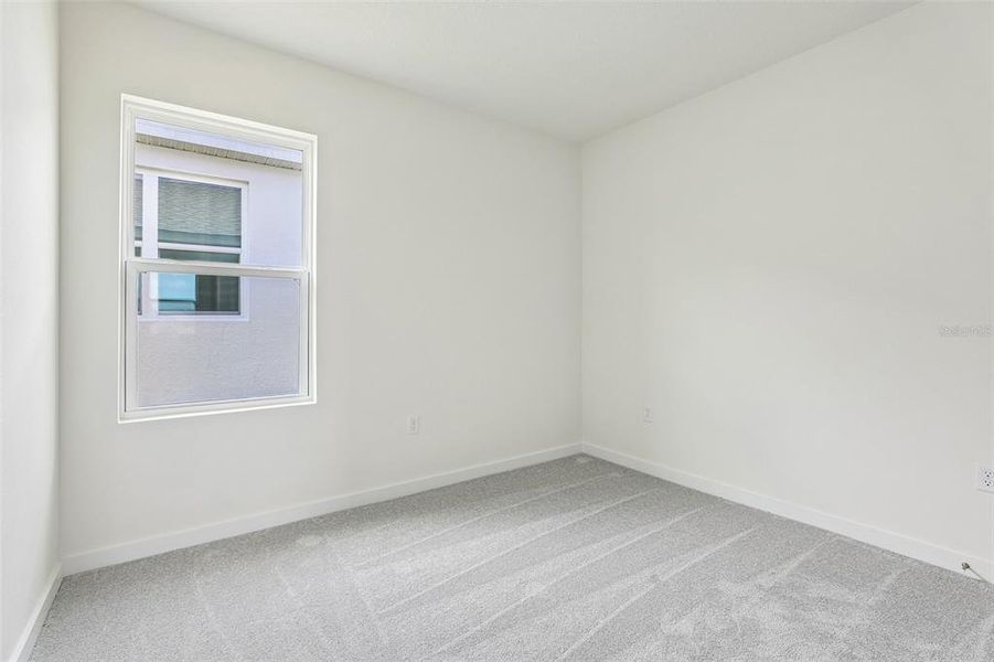 Spacious, unfurnished interior of a new home in Hamilton Bluff, Haines City (Image 11).