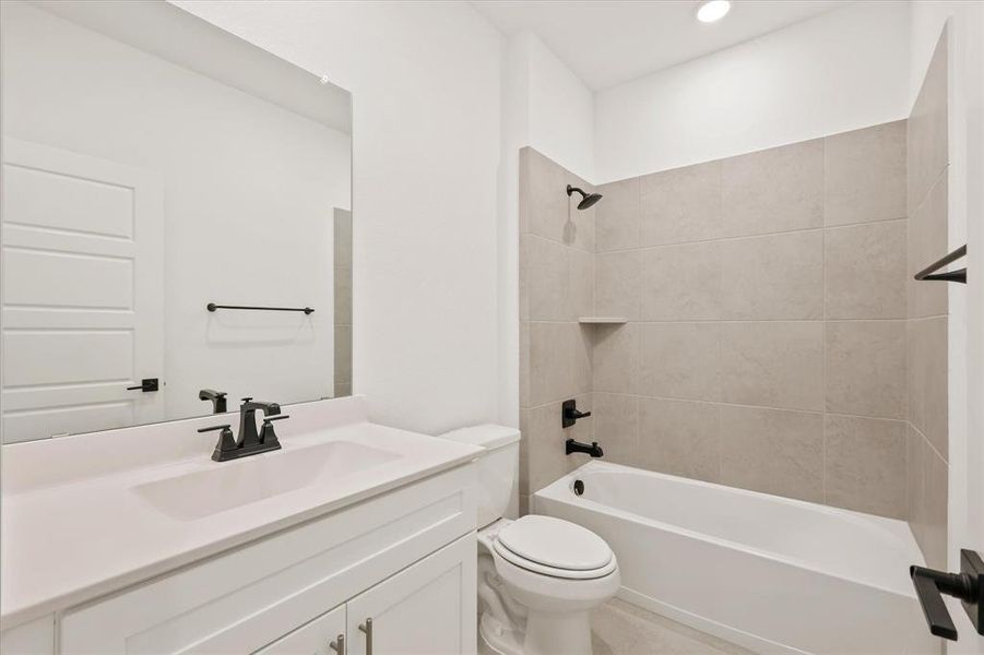 Furnished interior view inside a new home in Talon Hills, Saginaw (Image 6).