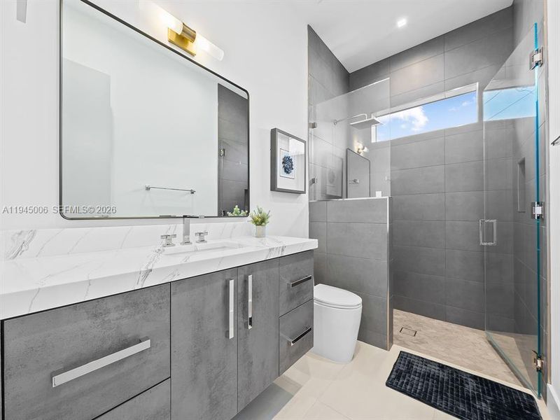 Furnished interior view inside a new home in , Fort Lauderdale (Image 9).