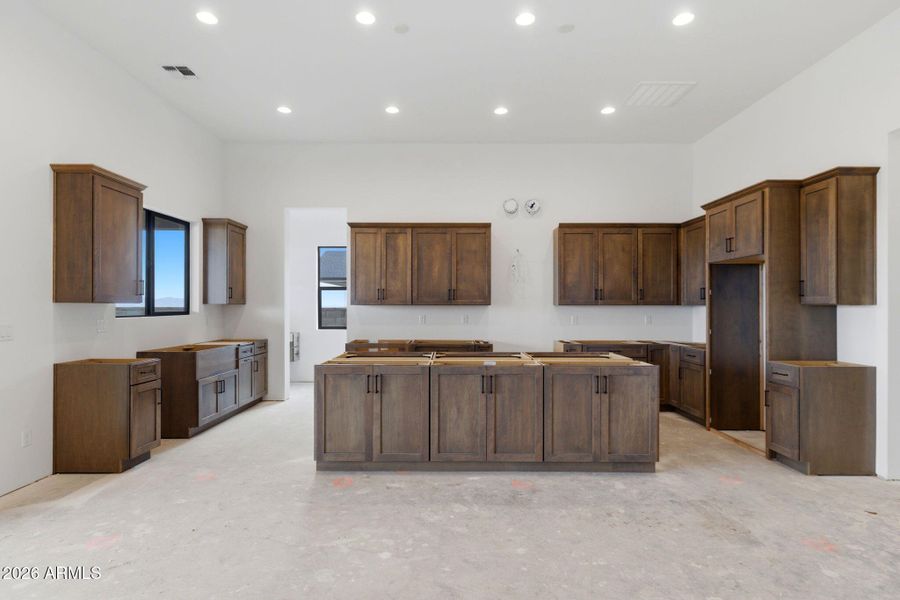 10-Kitchen (1) 10-Kitchen (1)