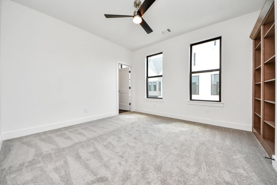 Spacious, unfurnished interior of a new home in Caywood Place, Houston (Image 28). Spacious, unfurnished interior of a new home in Caywood Place, Houston (Image 28).