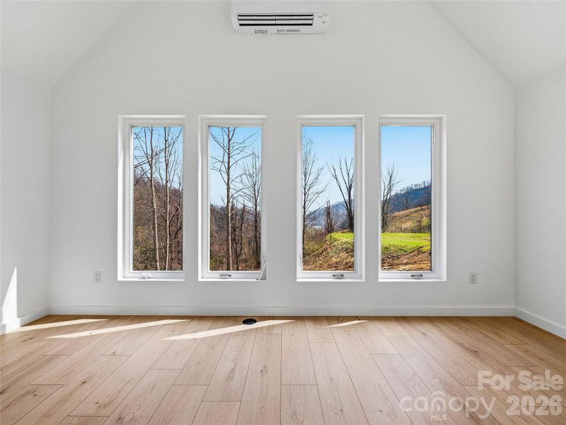 Spacious, unfurnished interior of a new home in , Leicester (Image 24).