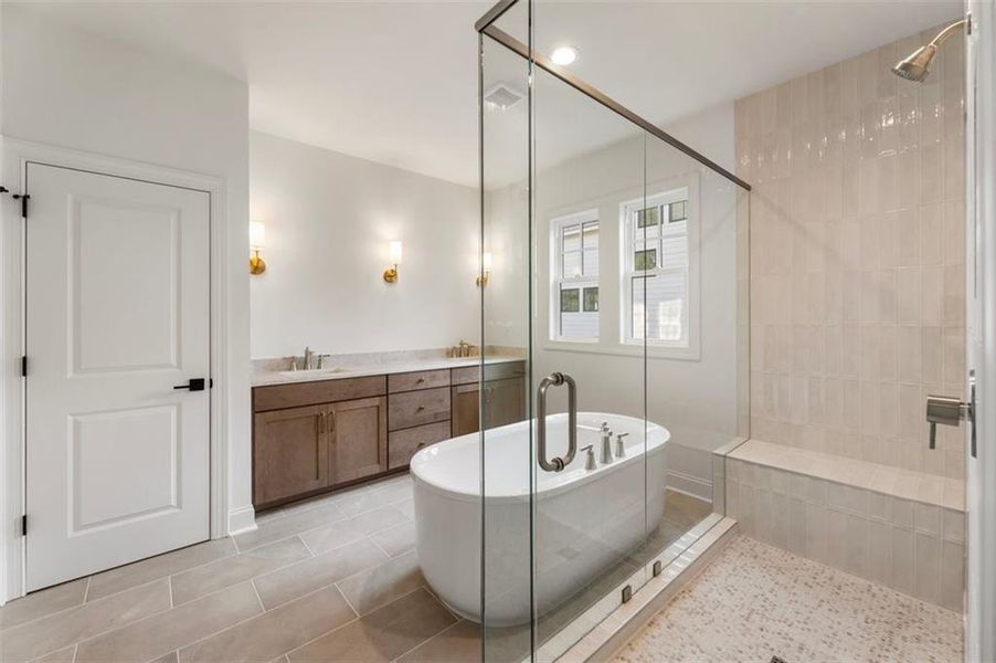 Furnished interior view inside a new home in , Alpharetta (Image 11).