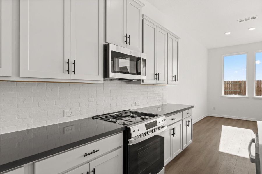 Note: Sample product photo. Actual exterior and interior selections may vary by homesite. Photo may be virtually staged Note: Sample product photo. Actual exterior and interior selections may vary by homesite. Photo may be virtually staged