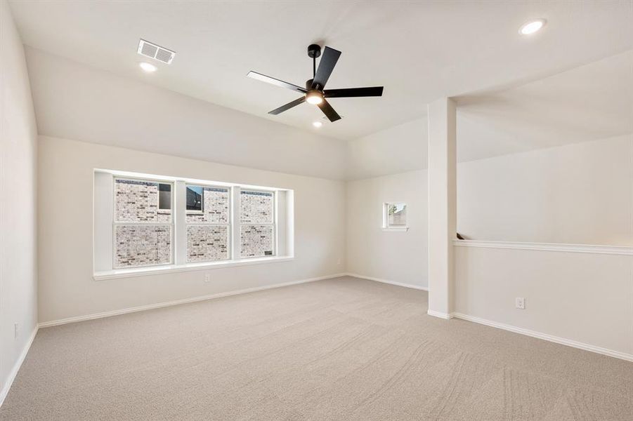 Spacious, unfurnished interior of a new home in Sunset Ridge, Alvarado (Image 28). Spacious, unfurnished interior of a new home in Sunset Ridge, Alvarado (Image 28).