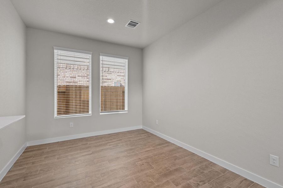 Spacious, unfurnished interior of a new home in Cypresswood Landing, Humble (Image 19). Spacious, unfurnished interior of a new home in Cypresswood Landing, Humble (Image 19).