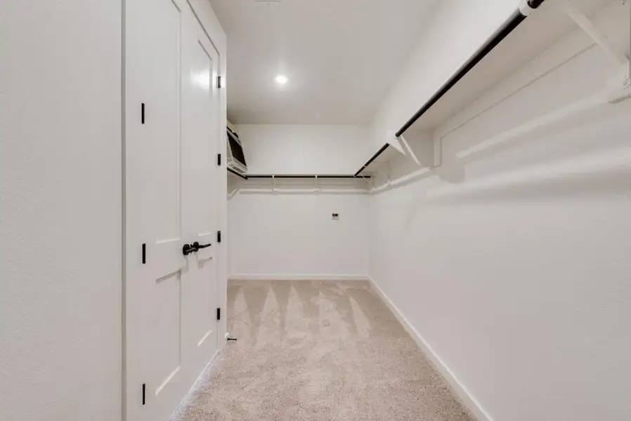 Spacious, unfurnished interior of a new home in Chatham Reserve, Providence Village (Image 24).