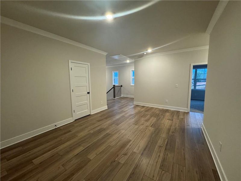 Spacious, unfurnished interior of a new home in Rosewood Lake Preserve, Hoschton (Image 31).