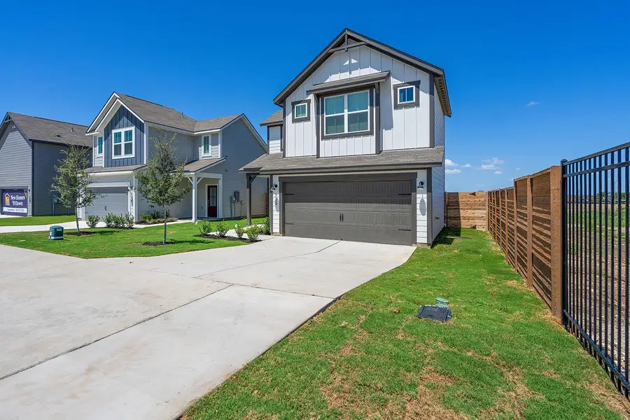 Exterior details and patio area of a home in Canyon Ranch, Jarrell (Image 1).