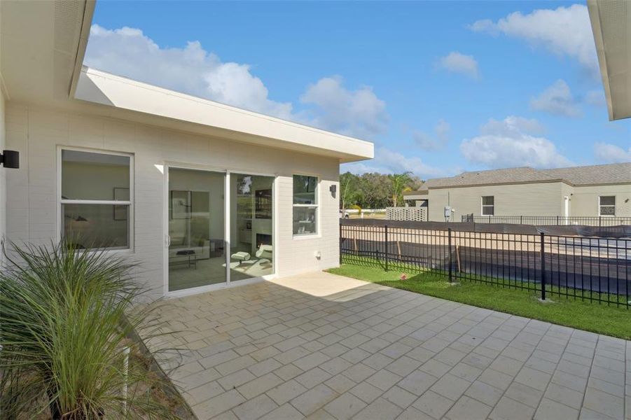 Exterior details and patio area of a home in , Lady Lake (Image 26).