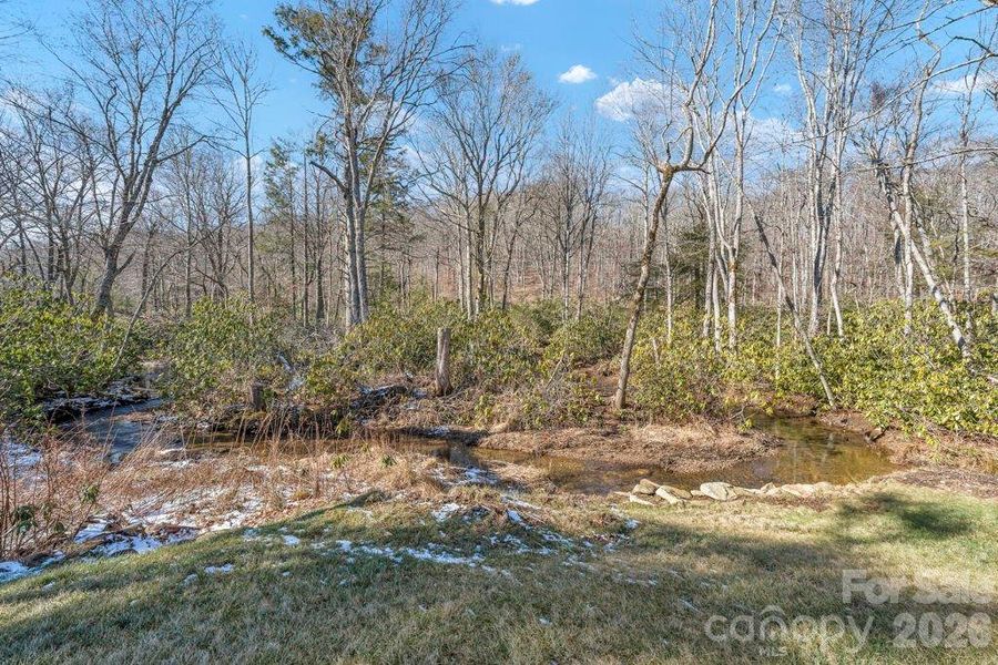 Linville River frontage & flat, usable yards! Linville River frontage & flat, usable yards!