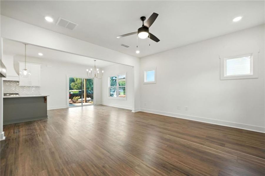 Spacious, unfurnished interior of a new home in , Emerson (Image 13).