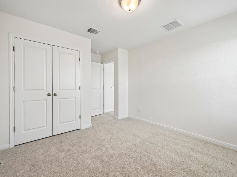 Spacious, unfurnished interior of a new home in Prairie Winds - Reserve Collection, Hutto (Image 17).