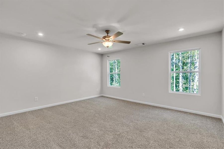 Spacious, unfurnished interior of a new home in Sweetlake Grove, Mableton (Image 25).