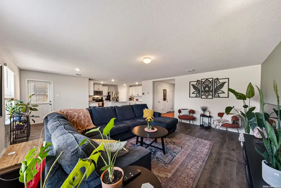 Furnished interior view inside a new home in Copper Canyon, Bulverde (Image 11). Furnished interior view inside a new home in Copper Canyon, Bulverde (Image 11).