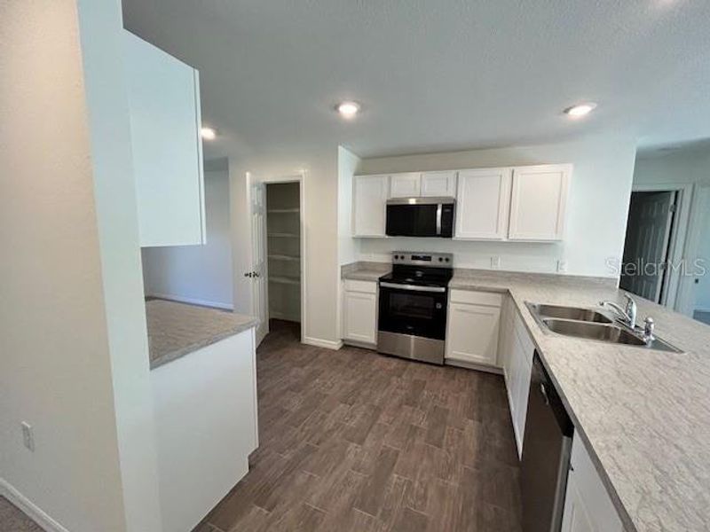 Furnished interior view inside a new home in Port Charlotte, Port Charlotte (Image 3).