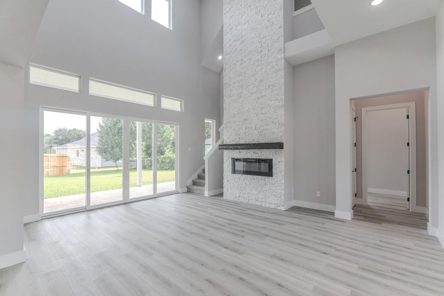 Spacious, unfurnished interior of a new home in , Montgomery (Image 19).