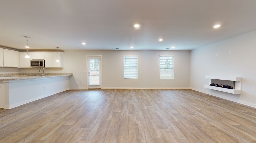 5br New Home in Fairburn, GA.  - Slide 12