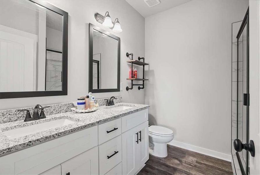 Furnished interior view inside a new home in , Tallapoosa (Image 31).
