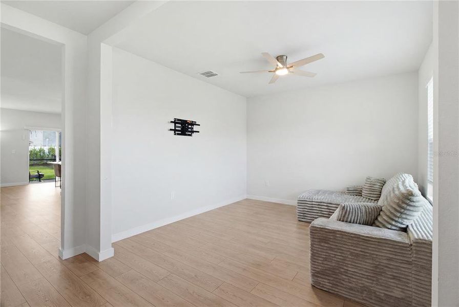 Spacious, unfurnished interior of a new home in Star Farms at Lakewood Ranch, Lakewood Ranch (Image 53). Spacious, unfurnished interior of a new home in Star Farms at Lakewood Ranch, Lakewood Ranch (Image 53).