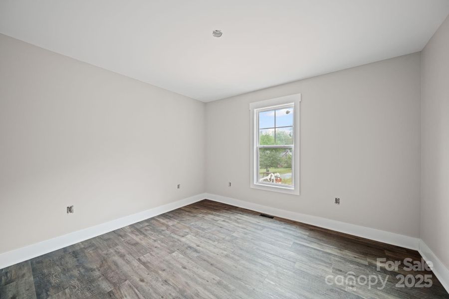 Spacious, unfurnished interior of a new home in , Statesville (Image 14).