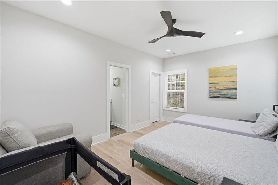 Furnished interior view inside a new home in , Alpharetta (Image 33).