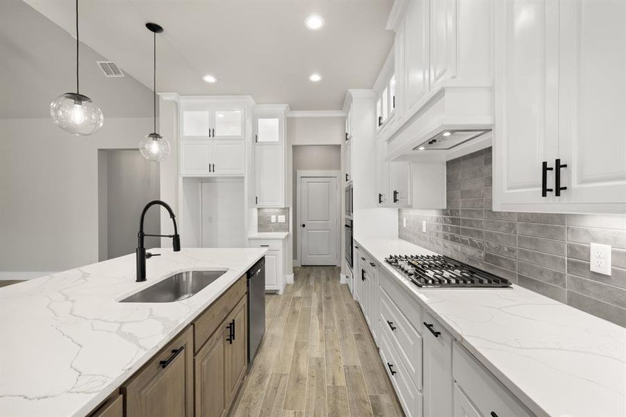 1004 Arbor Hills-  Kitchen-3