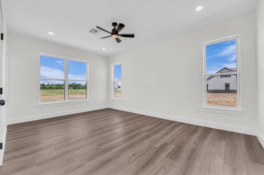 Spacious, unfurnished interior of a new home in , Elm Mott (Image 26). Spacious, unfurnished interior of a new home in , Elm Mott (Image 26).