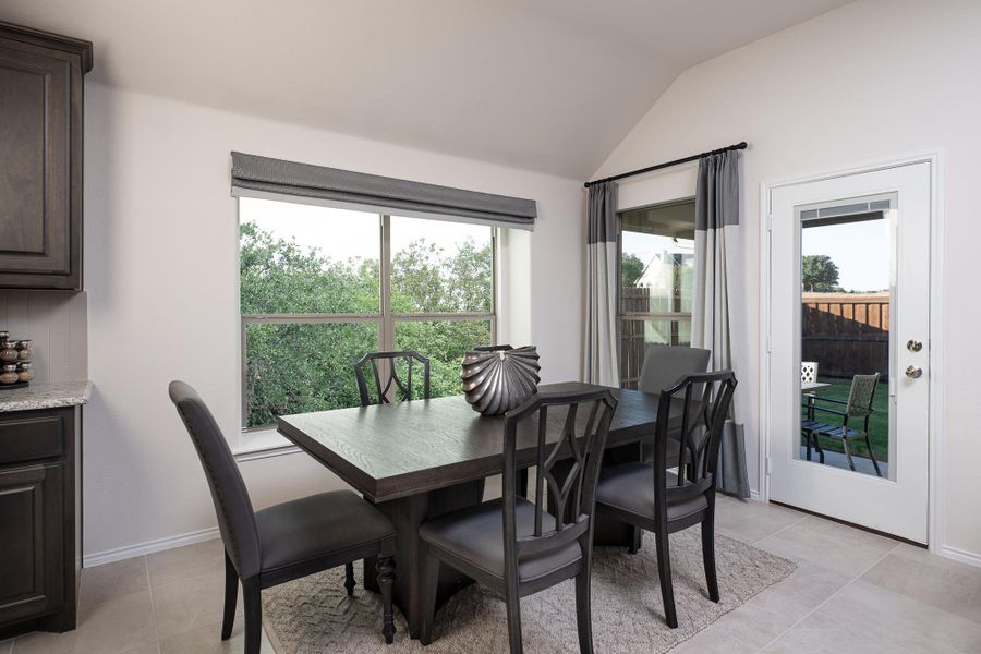Representative furnished interior of a home built from the Concept 1912 by Risewell Homes in Summer Crest, Fort Worth (Image 5). Representative furnished interior of a home built from the Concept 1912 by Risewell Homes in Summer Crest, Fort Worth (Image 5).