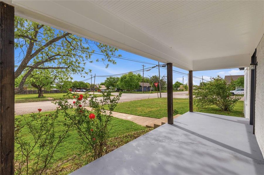 Exterior details and patio area of a home in , Coleman (Image 15).