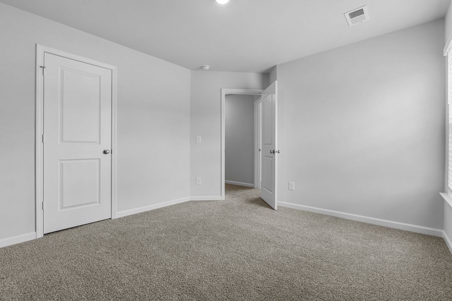 Spacious, unfurnished interior of a new home in Canary Woods, Hopkins (Image 28).