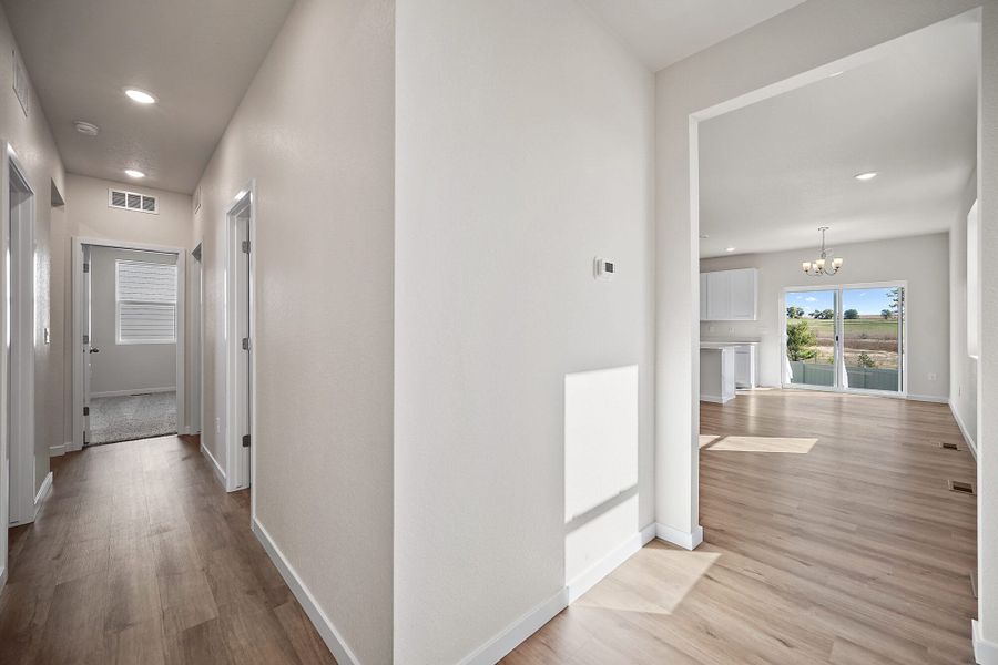 Spacious, unfurnished interior of a new home in Aspen Ranch, Fountain (Image 13).