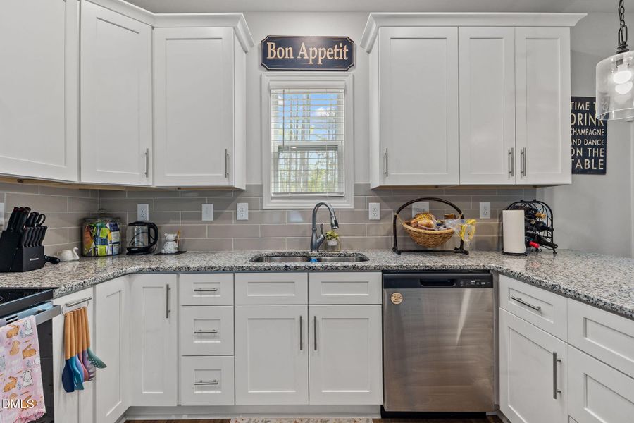 8-web-or-mls-AZ3A9028