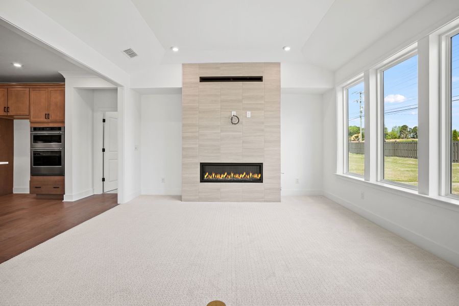 Representative unfurnished interior of a home built from the Montadale by Pulte Homes in Parkside Crossing, Charlotte (Image 47). Representative unfurnished interior of a home built from the Montadale by Pulte Homes in Parkside Crossing, Charlotte (Image 47).