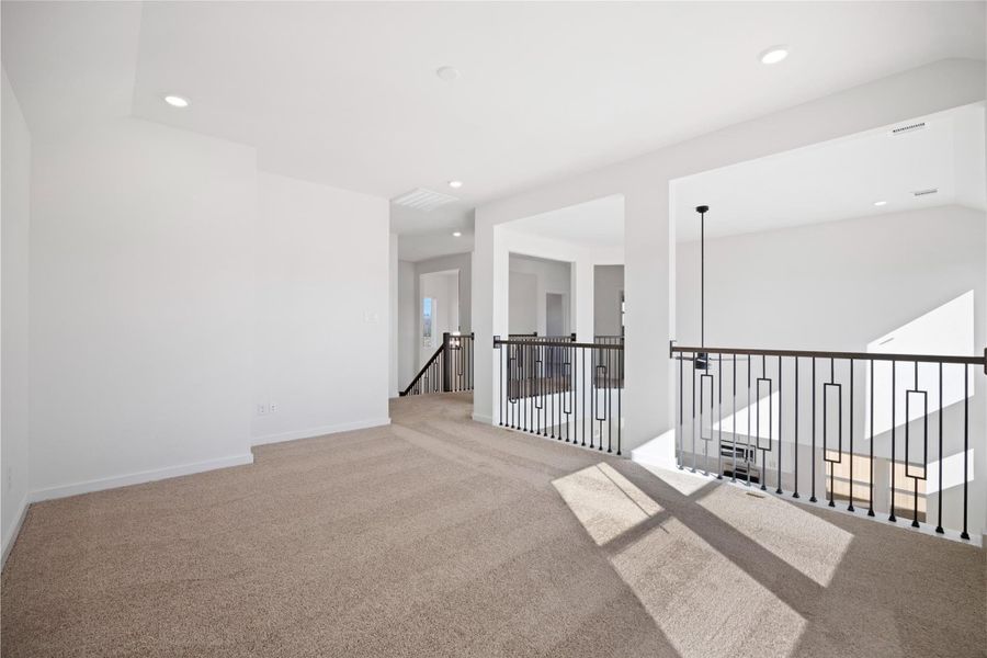 Spacious, unfurnished interior of a new home in , Manvel (Image 31).