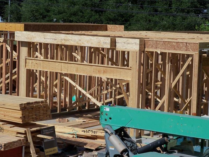 Let us show you how our advanced framing techniques have stood the test of time and allow more insulation for a quieter and more energy-efficient home. Let us show you how our advanced framing techniques have stood the test of time and allow more insulation for a quieter and more energy-efficient home.
