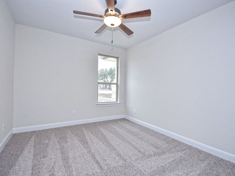 Representative unfurnished interior of a home built from the San Simeon I by Giddens Homes in Clearwater Ranch, Liberty Hill (Image 372).