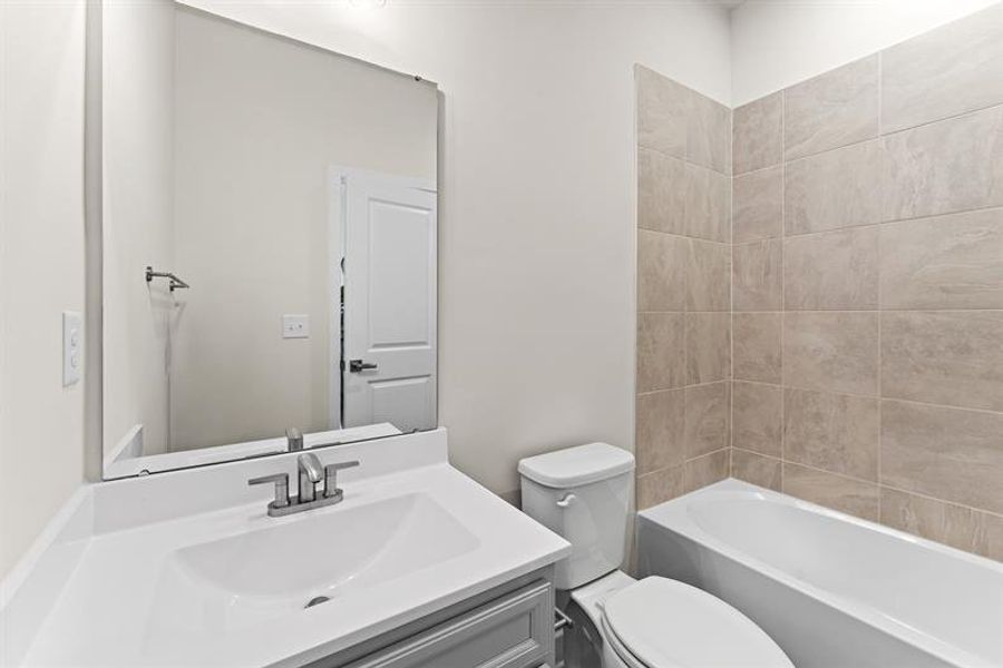 Furnished interior view inside a new home in Ashmore Square, Charlotte (Image 11). Furnished interior view inside a new home in Ashmore Square, Charlotte (Image 11).