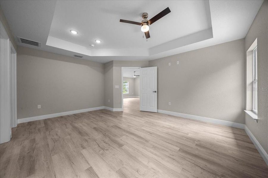 Spacious, unfurnished interior of a new home in , Belleview (Image 41). Spacious, unfurnished interior of a new home in , Belleview (Image 41).