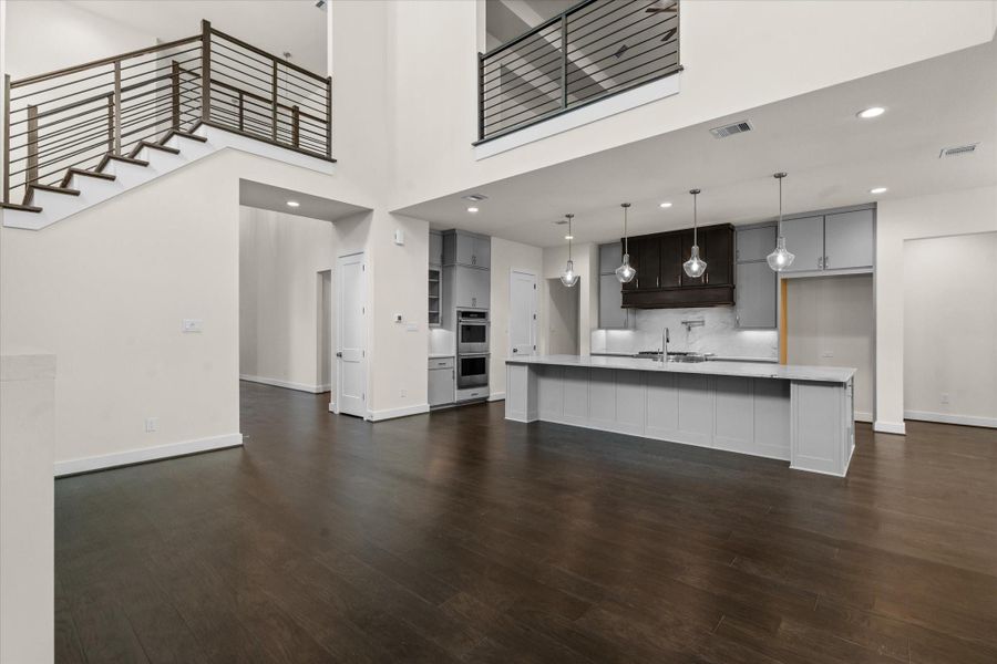 Image 40 of a home in .